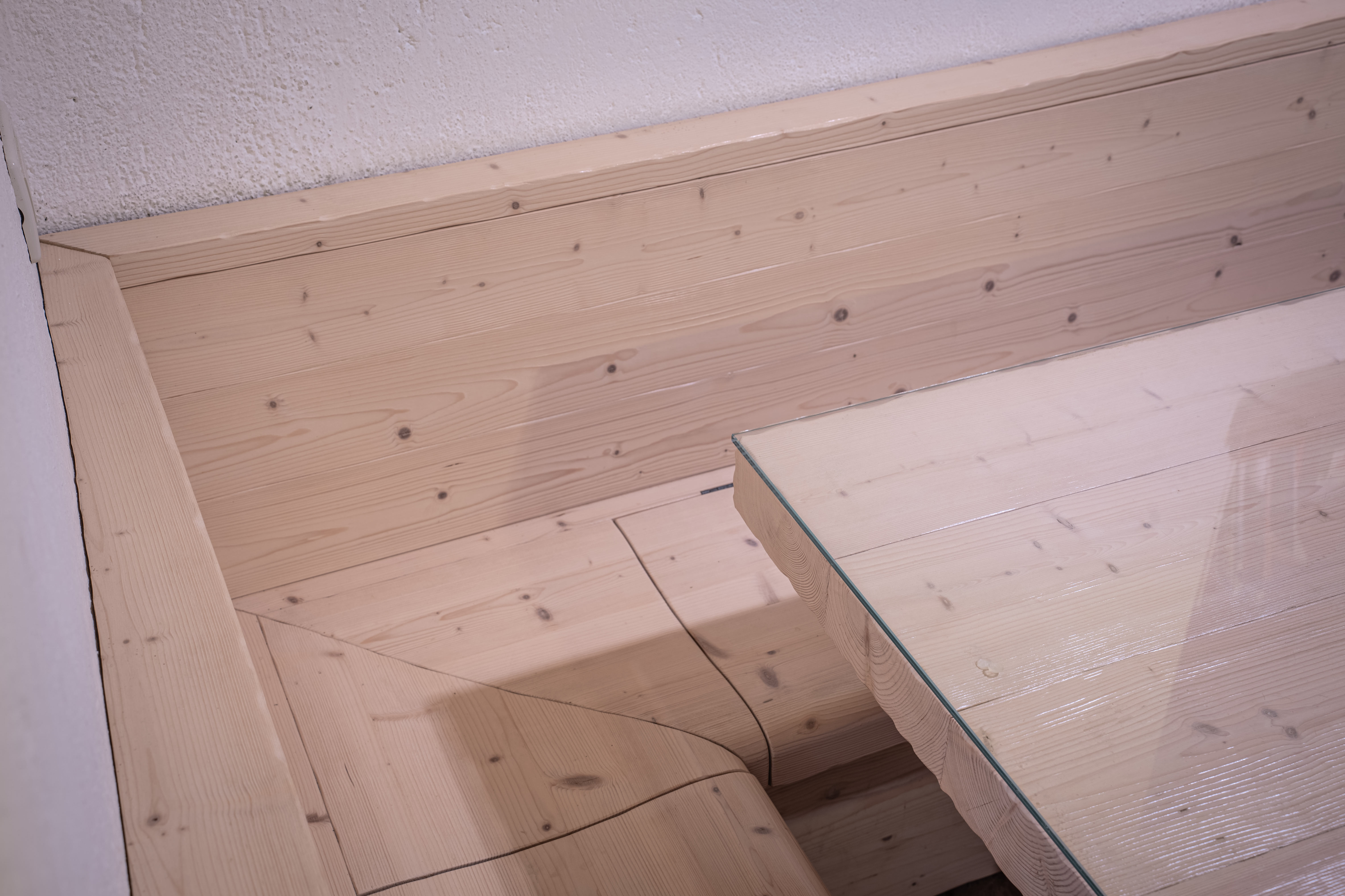Arredo giorno in legno
