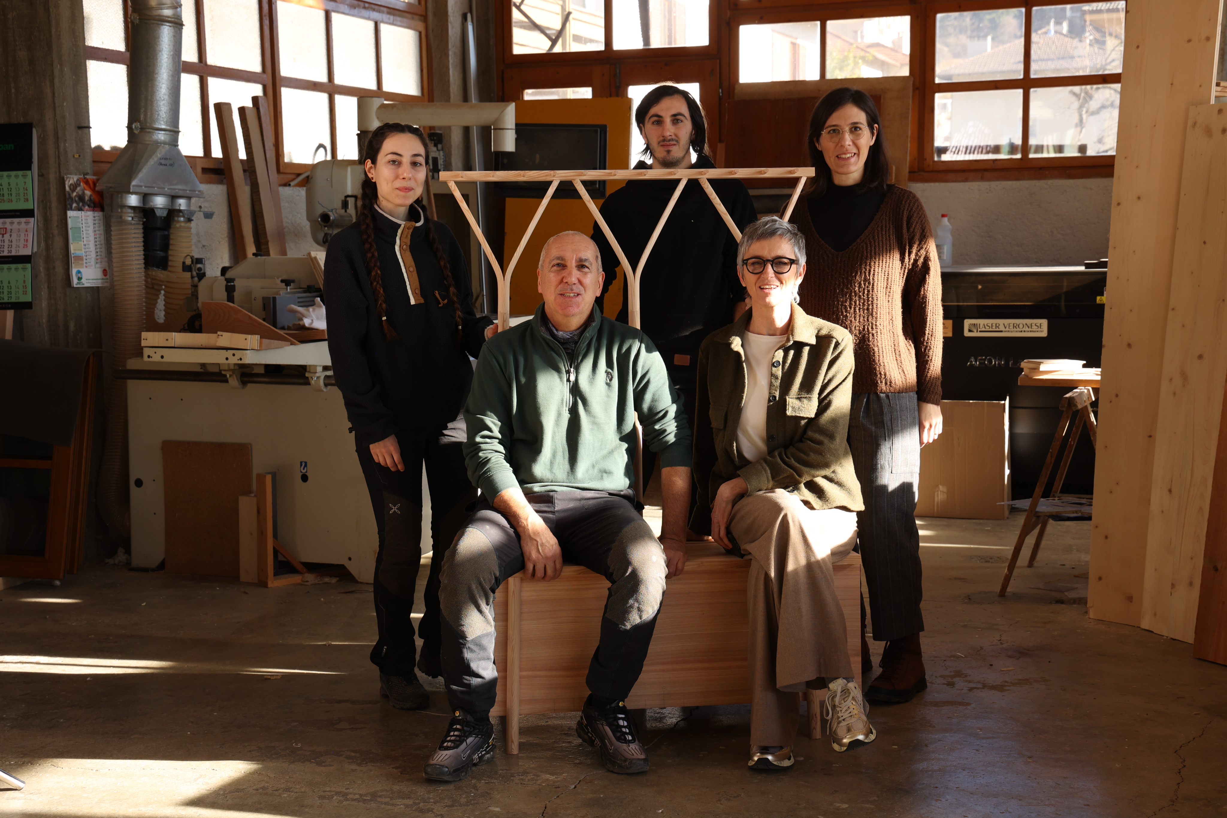 Foto di team con ii Bosetti e il team di design